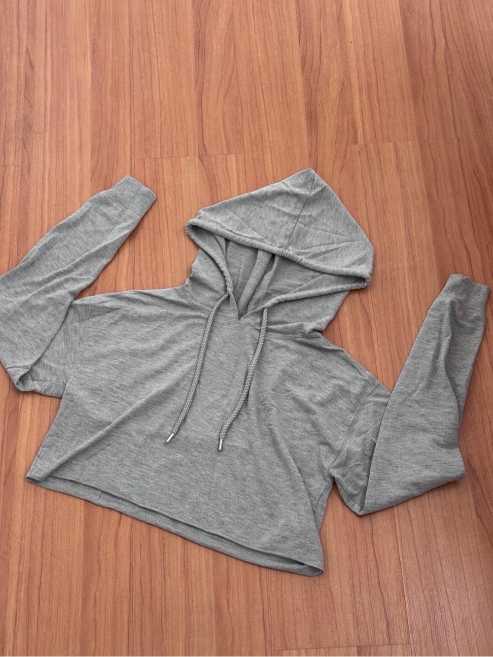 Forever 21 Heather Grey Cropped Lightweight Hoodie Size S